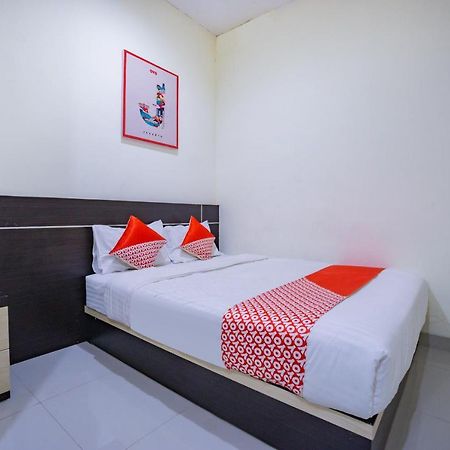 OYO 2357 Syariah Grand Raudhah Hotel Jakarta Bagian luar foto