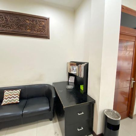 OYO 2357 Syariah Grand Raudhah Hotel Jakarta Bagian luar foto