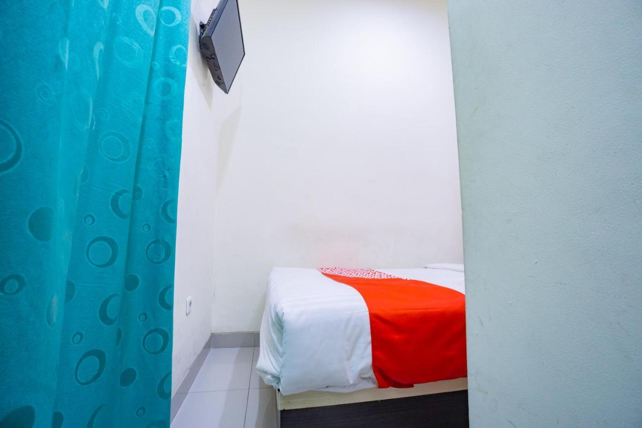 OYO 2357 Syariah Grand Raudhah Hotel Jakarta Bagian luar foto
