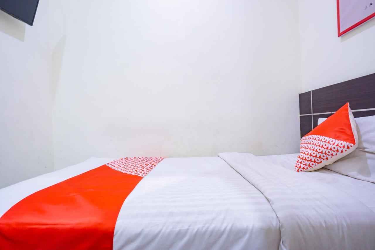 OYO 2357 Syariah Grand Raudhah Hotel Jakarta Bagian luar foto