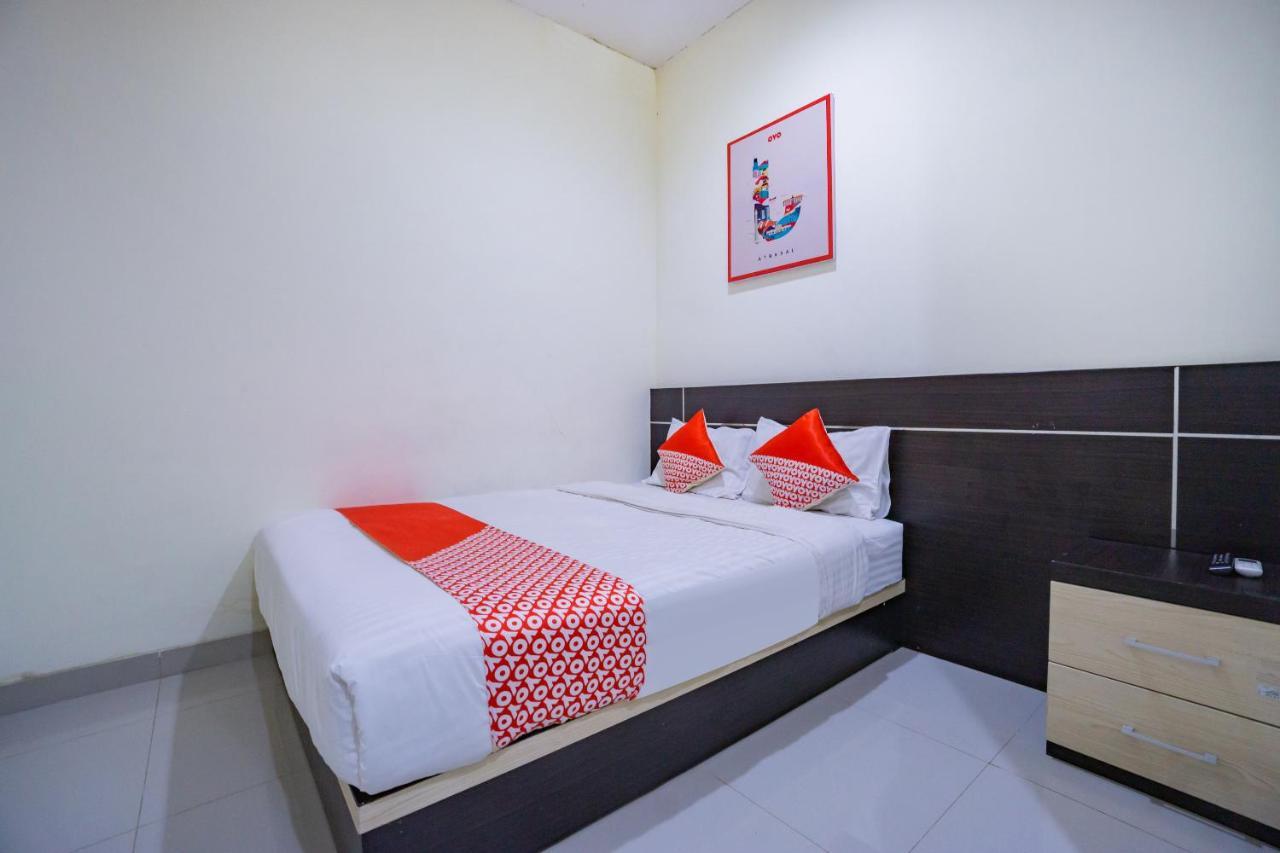OYO 2357 Syariah Grand Raudhah Hotel Jakarta Bagian luar foto