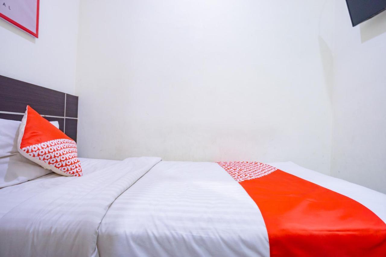 OYO 2357 Syariah Grand Raudhah Hotel Jakarta Bagian luar foto