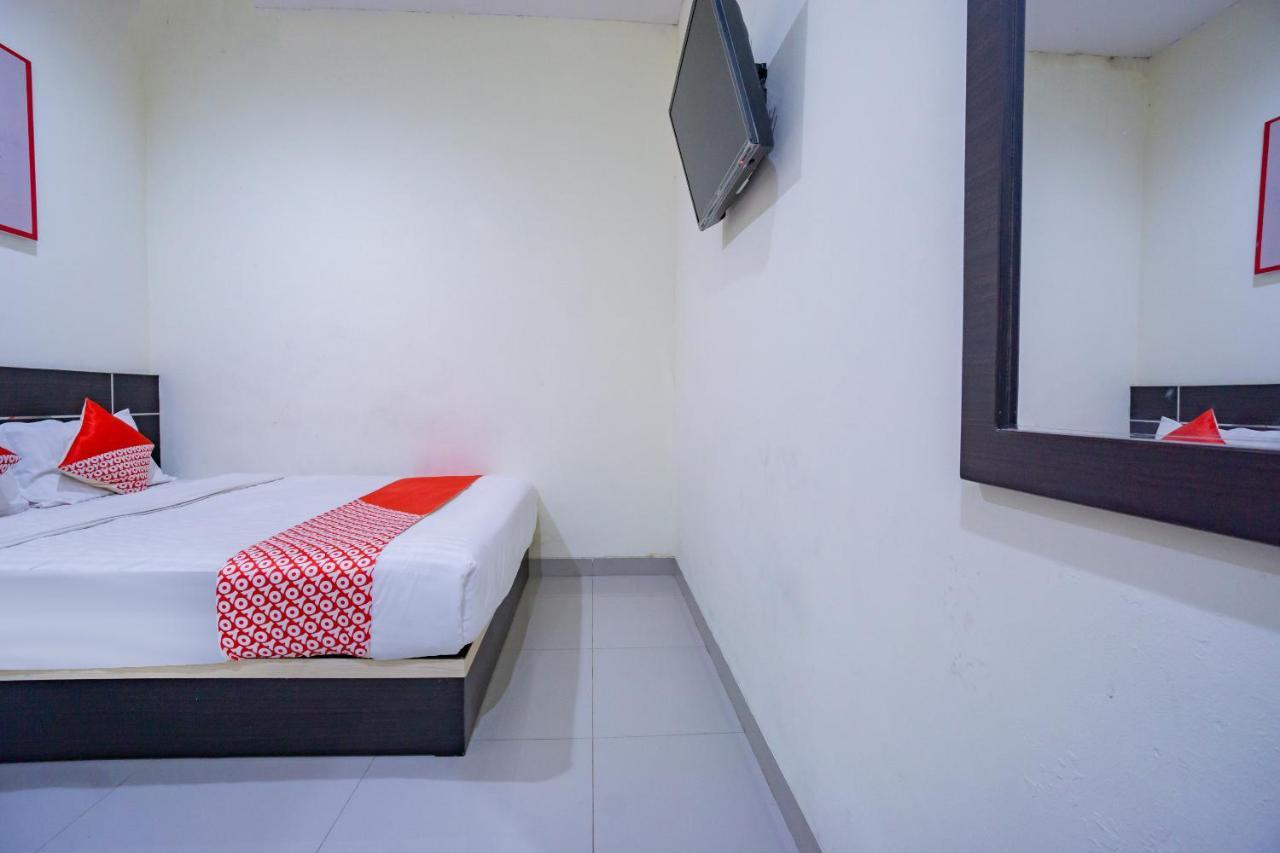 OYO 2357 Syariah Grand Raudhah Hotel Jakarta Bagian luar foto