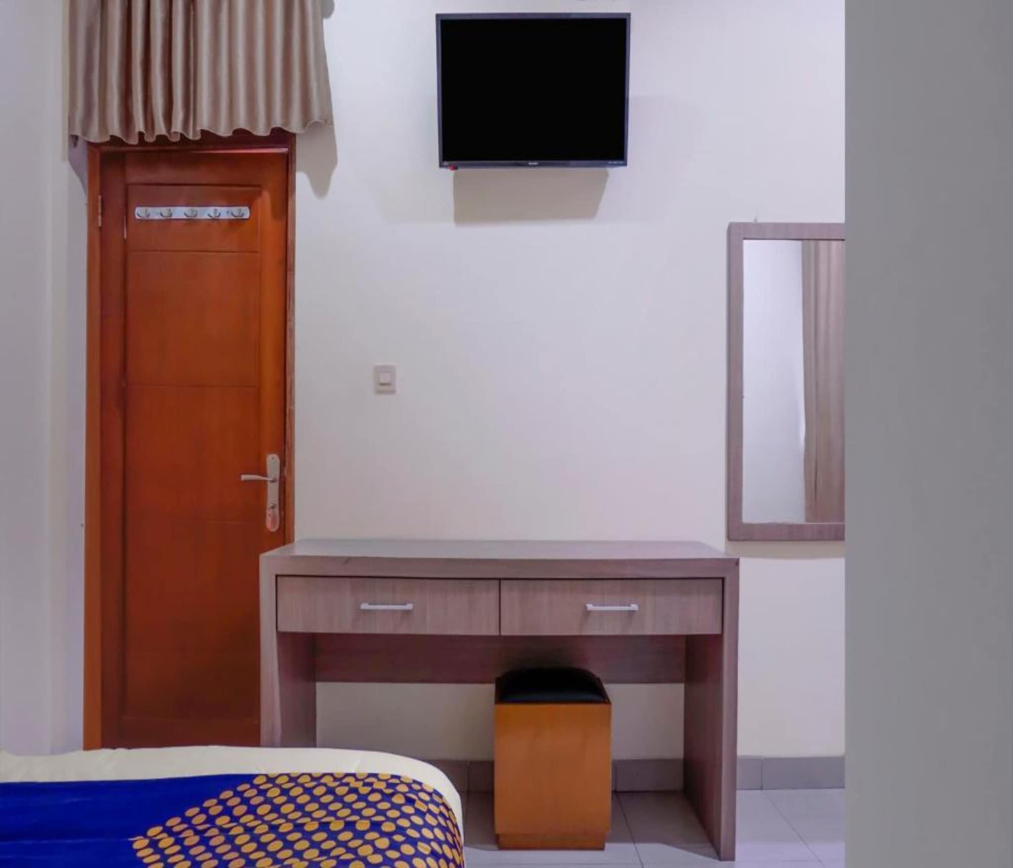 OYO 2357 Syariah Grand Raudhah Hotel Jakarta Bagian luar foto