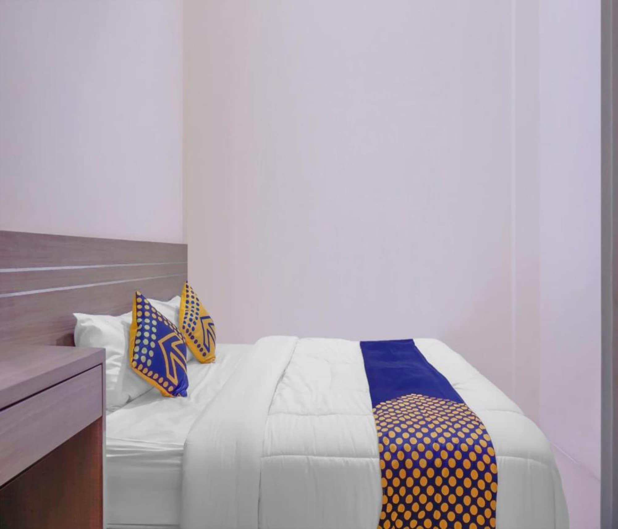 OYO 2357 Syariah Grand Raudhah Hotel Jakarta Bagian luar foto
