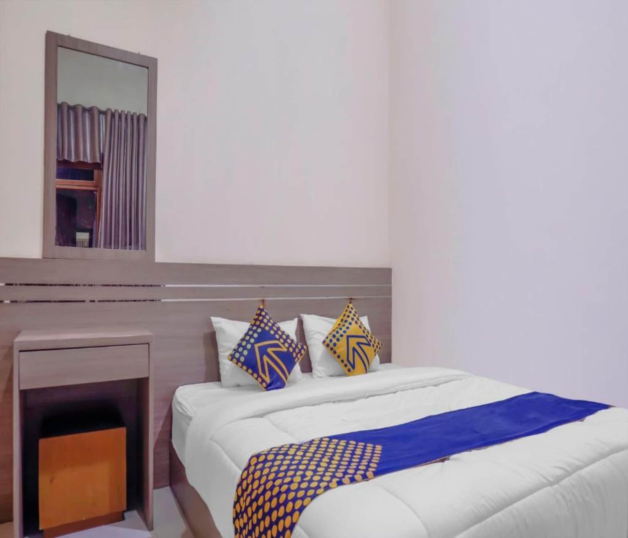 OYO 2357 Syariah Grand Raudhah Hotel Jakarta Bagian luar foto