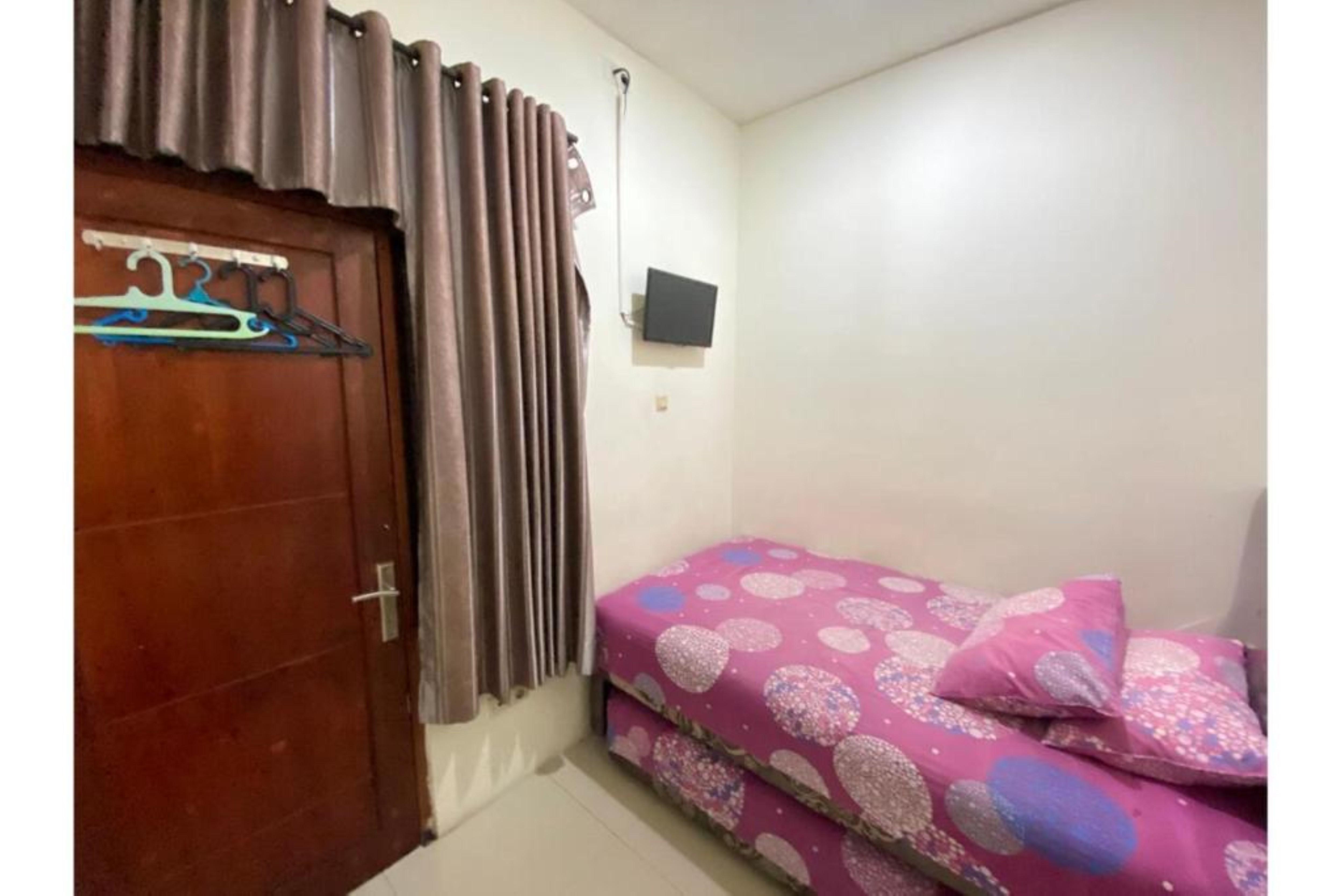 OYO 2357 Syariah Grand Raudhah Hotel Jakarta Bagian luar foto