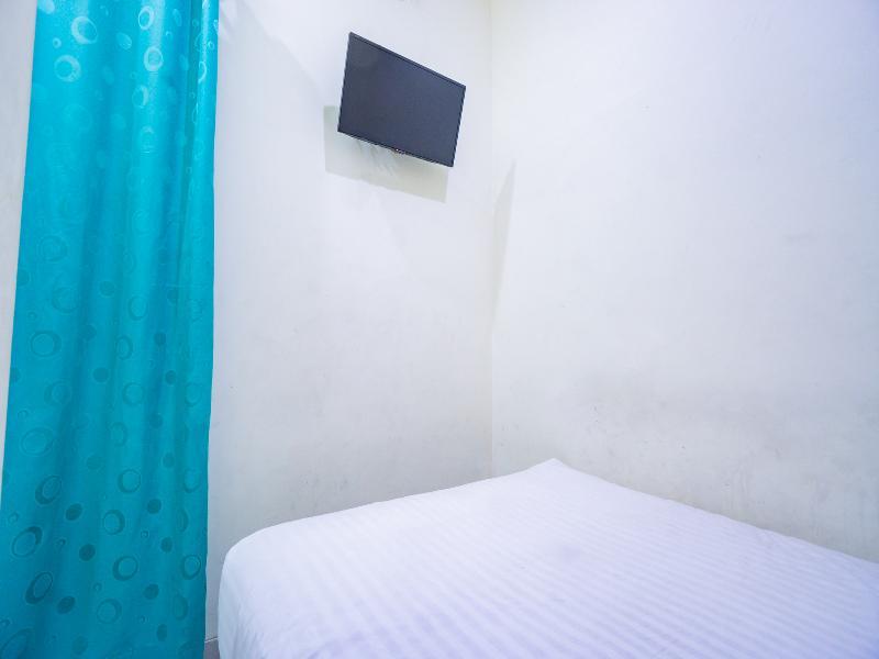 OYO 2357 Syariah Grand Raudhah Hotel Jakarta Bagian luar foto