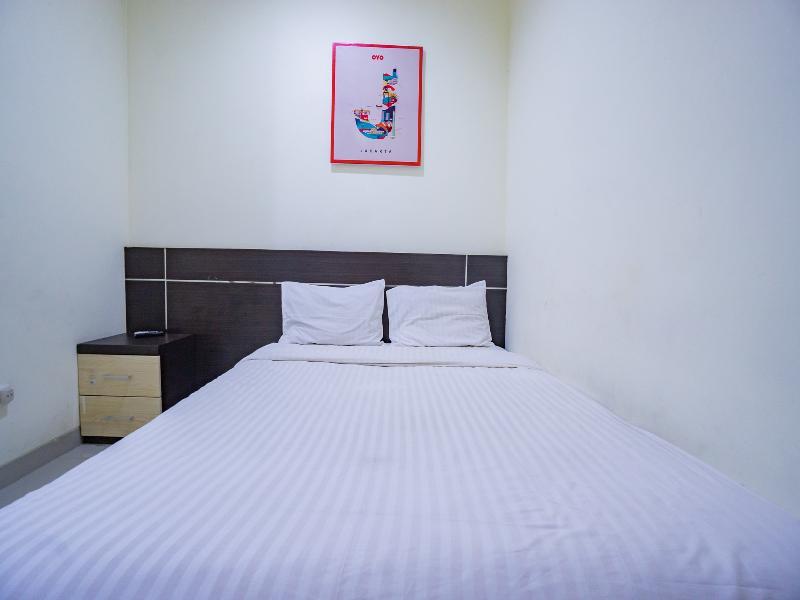 OYO 2357 Syariah Grand Raudhah Hotel Jakarta Bagian luar foto